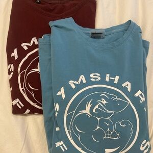 2 Gymshark T-shirt side L. Very stretchy
